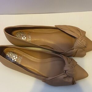 Vince Camuto Women's Brown Knot Flats